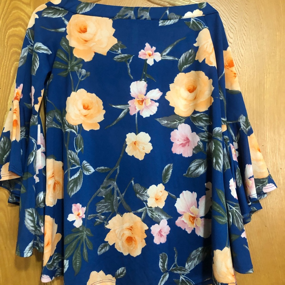 MTS Blue Ruffle Sleeve Top - Picture 6 of 6